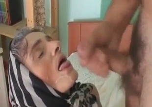 Dirty anal sex with my big bottomed grandma